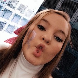 Meet your Posher, Cierra